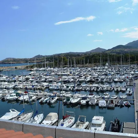 Duplex 4 Pieces Avec Terrasse Et Solarium, 150m De La Mer, Parking Prive, Ascenseur - Fr-1-225-655 *