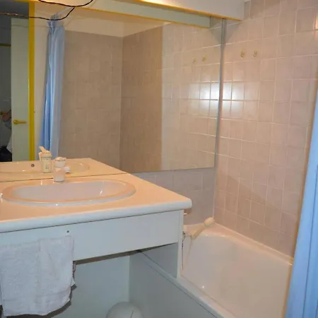 Duplex 4 Pieces Avec Terrasse Et Solarium, 150m De La Mer, Parking Prive, Ascenseur - Fr-1-225-655 Apartment *